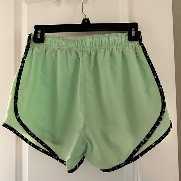 Nike athletic shorts - Picture 3 of 3